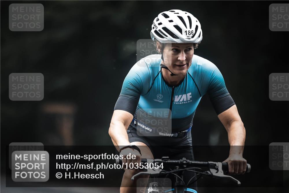 13.09.2026 - Stadtparktriathlon H.Heesch http://msf.ph/oto/10353054 13.09.2026 09:29:19 Radfahren 123, 150, 163, 177, 186, 192 meine-sportfotos.de