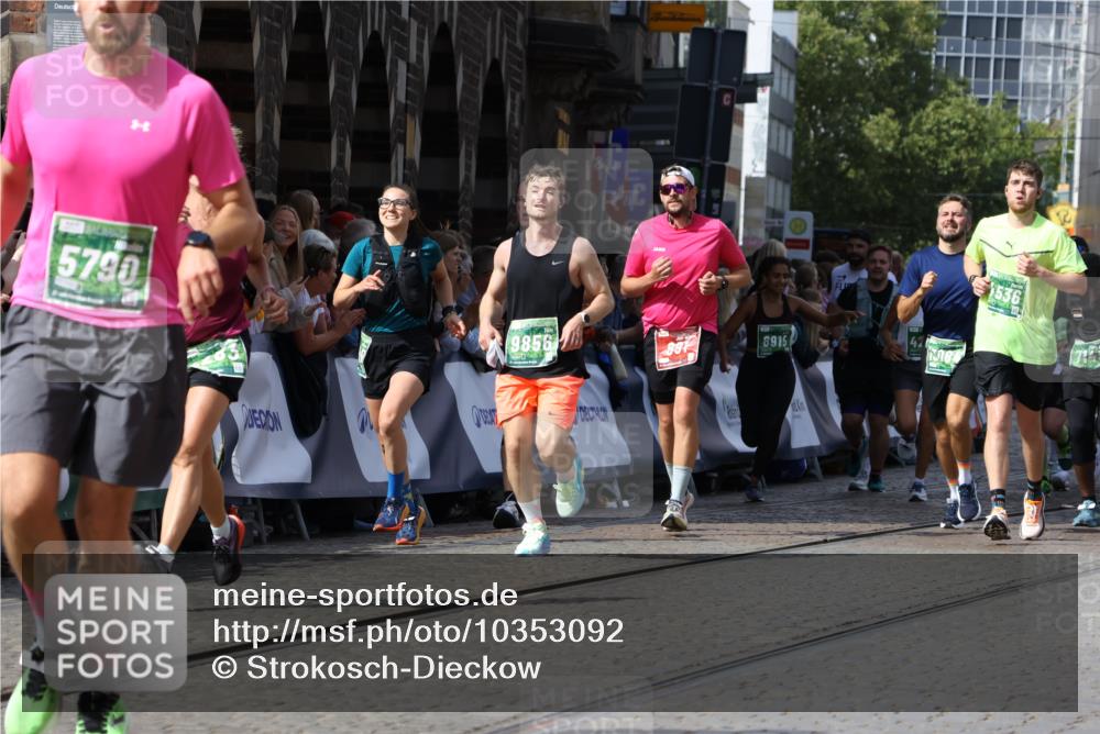 13.09.2026 - 21. swb-Marathon Bremen Strokosch-Dieckow http://msf.ph/oto/10353092 13.09.2026 13:33:14 Ziel 891, 1532, 2638, 3167, 3404, 3773, 3902, 4194, 4233, 4659, 5009, 5090, 5410, 5581, 5657, 5706, 5749, 6018, 6786, 6941, 7756, 8367, 8506, 9292, 9406, 9745, 9829, 10048, 13019, 13039, 13092, 13146, 13164, 13232, 13234, 13247, 831, 1124, 2283, 2980, 4052, 4219, 4243, 4492, 4536, 4543, 4565, 5040, 5560, 5660, 5726, 5790, 5861, 5862, 5914, 6421, 6597, 6614, 6777, 6915, 6997, 7145, 7421, 7789, 8177, 8501, 8599, 8602, 9206, 9616, 9856 meine-sportfotos.de