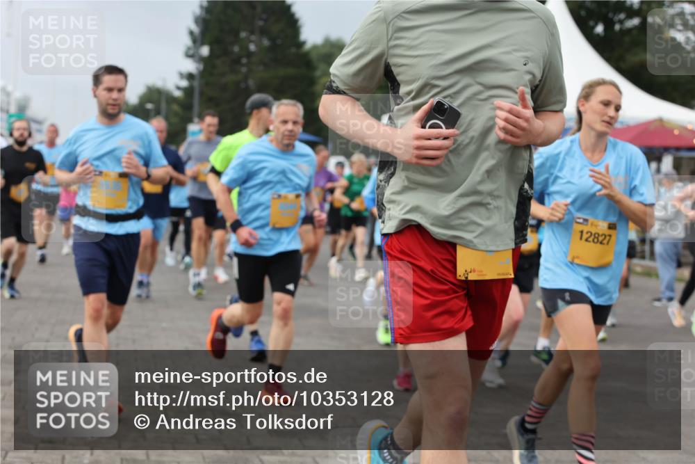 13.09.2026 - Kiel Lauf Andreas Tolksdorf http://msf.ph/oto/10353128 13.09.2026 09:56:55 Kiellinie 12827 meine-sportfotos.de