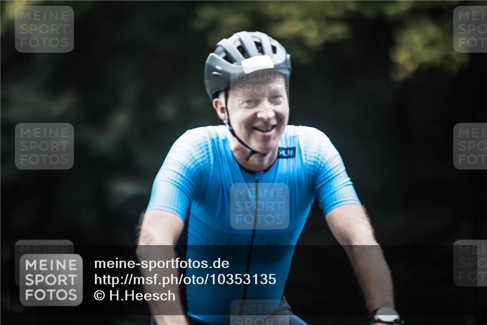 13.09.2026 - Stadtparktriathlon H.Heesch http://msf.ph/oto/10353135 13.09.2026 11:07:50 Radfahren 529, 548, 622, 649 meine-sportfotos.de