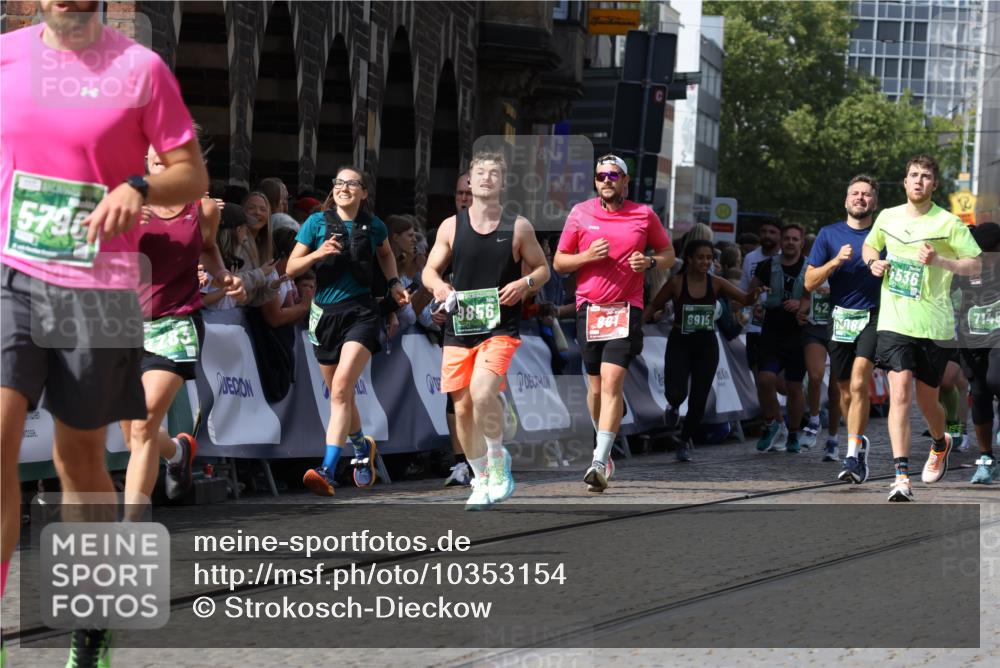 13.09.2026 - 21. swb-Marathon Bremen Strokosch-Dieckow http://msf.ph/oto/10353154 13.09.2026 13:33:14 Ziel 891, 1532, 2638, 3167, 3404, 3773, 3902, 4194, 4233, 4659, 5009, 5090, 5410, 5581, 5657, 5706, 5749, 6018, 6786, 6941, 7756, 8367, 8506, 9292, 9406, 9745, 9829, 10048, 13019, 13039, 13092, 13146, 13164, 13232, 13234, 13247, 831, 1124, 2283, 2980, 4052, 4219, 4243, 4492, 4536, 4543, 4565, 5040, 5560, 5660, 5726, 5790, 5861, 5862, 5914, 6421, 6597, 6614, 6777, 6915, 6997, 7145, 7421, 7789, 8177, 8501, 8599, 8602, 9206, 9616, 9856 meine-sportfotos.de