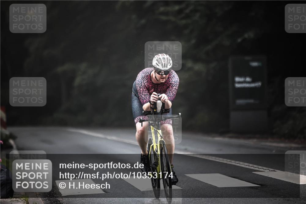 13.09.2026 - Stadtparktriathlon H.Heesch http://msf.ph/oto/10353174 13.09.2026 09:29:28 Radfahren 125, 150, 163 meine-sportfotos.de