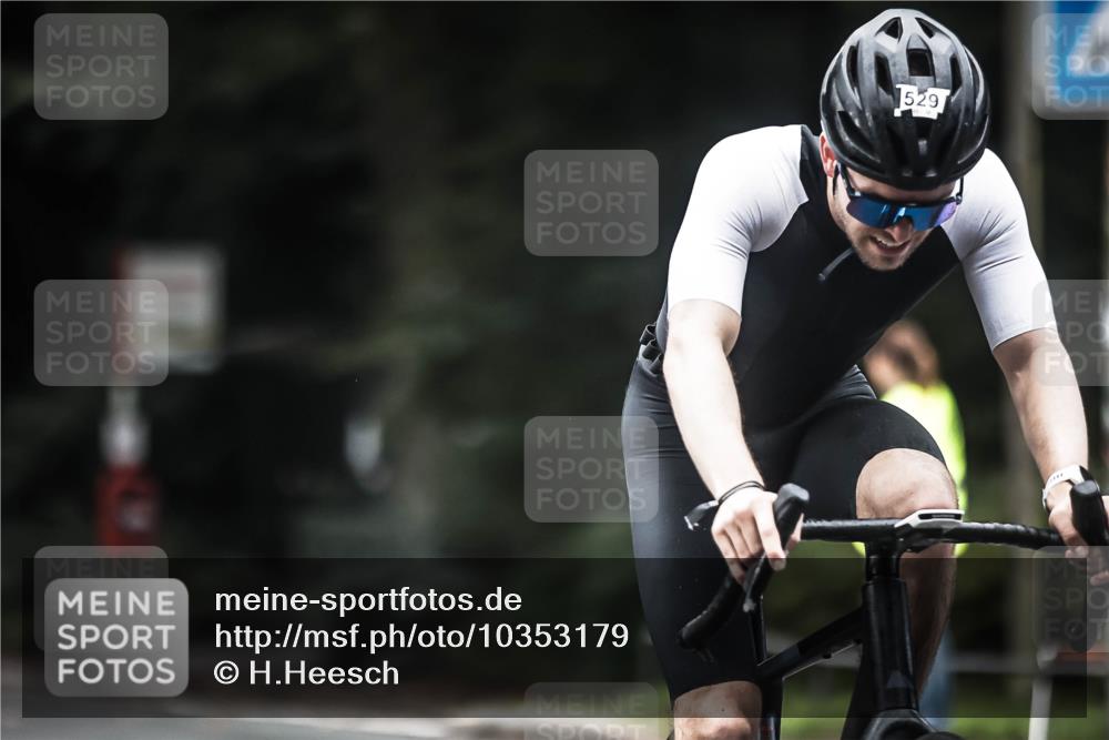 13.09.2026 - Stadtparktriathlon H.Heesch http://msf.ph/oto/10353179 13.09.2026 11:07:52 Radfahren 529, 548, 622, 649 meine-sportfotos.de