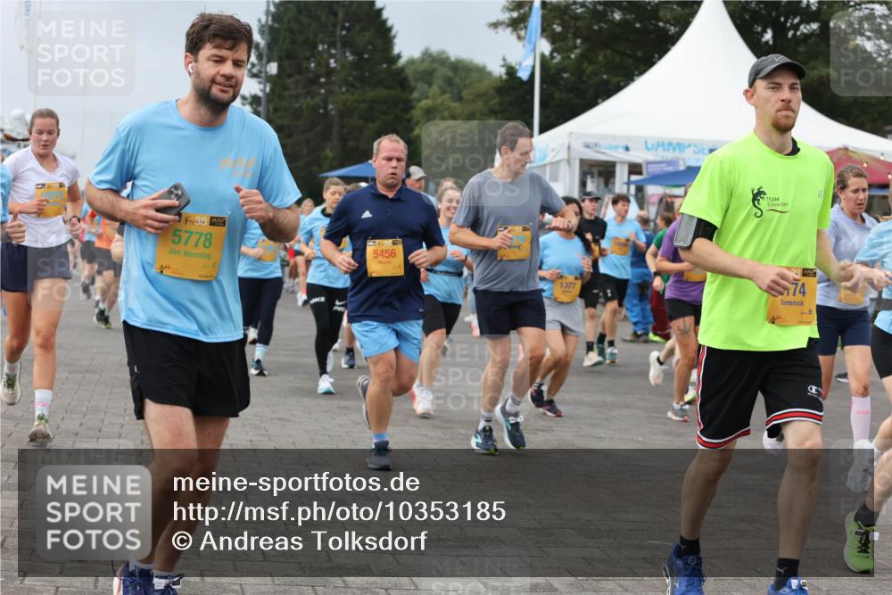 13.09.2026 - Kiel Lauf Andreas Tolksdorf http://msf.ph/oto/10353185 13.09.2026 09:56:56 Kiellinie 38, 5778, 5456, 1377, 74 meine-sportfotos.de