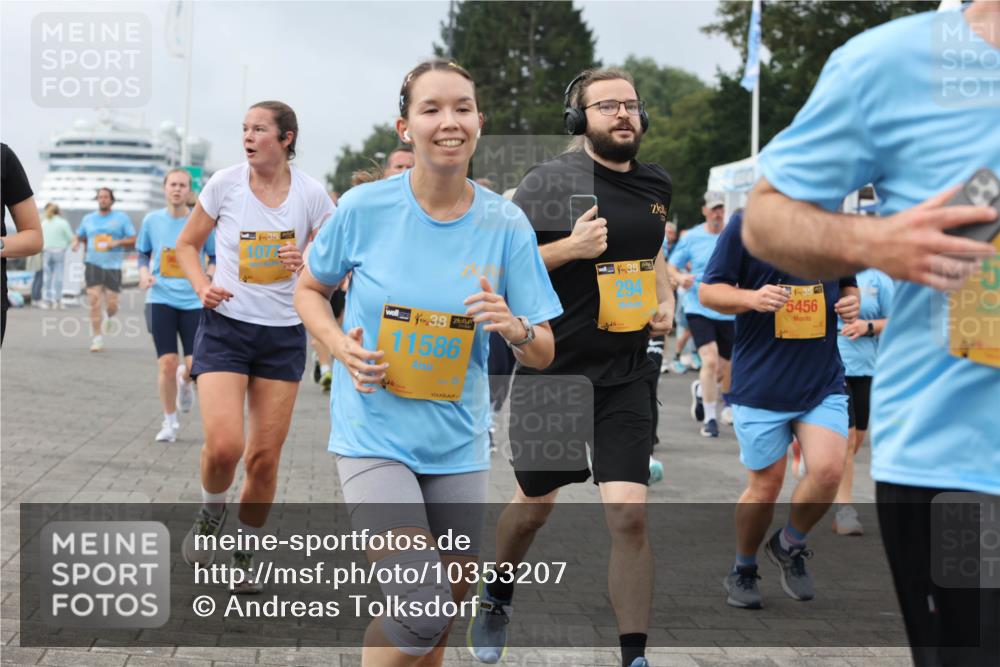 13.09.2026 - Kiel Lauf Andreas Tolksdorf http://msf.ph/oto/10353207 13.09.2026 09:56:57 Kiellinie 107, 48, 11586, 38, 294, 4, 35, 5456 meine-sportfotos.de