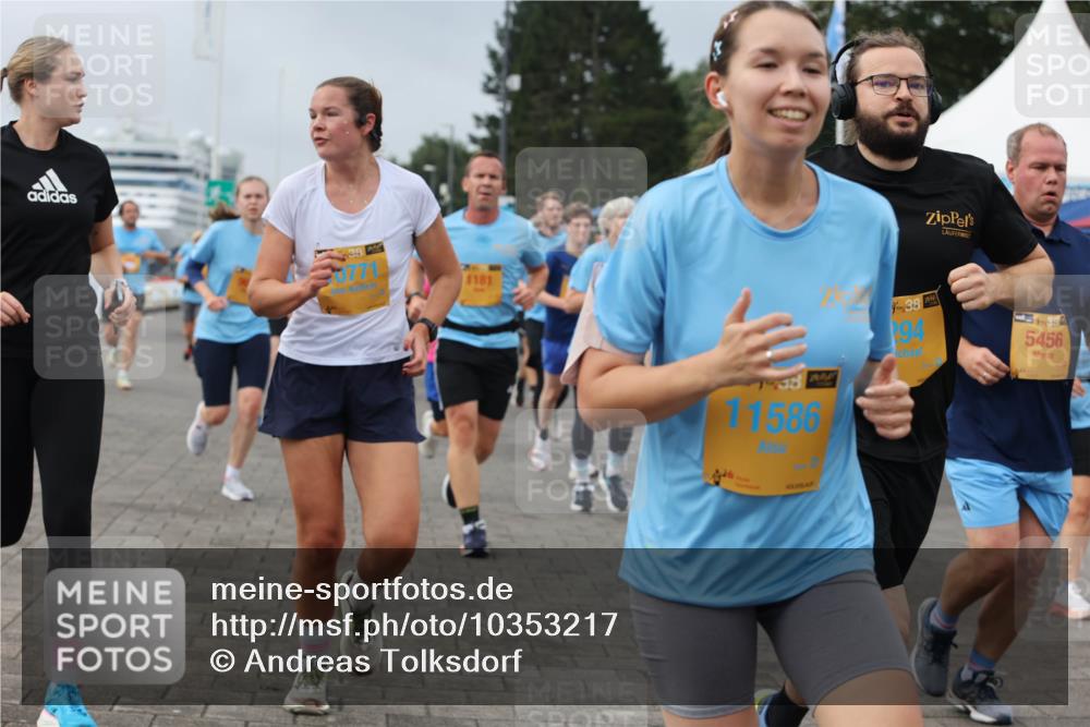13.09.2026 - Kiel Lauf Andreas Tolksdorf http://msf.ph/oto/10353217 13.09.2026 09:56:58 Kiellinie 38, 0771, 1181, 11586, 48, 94, 39, 5456 meine-sportfotos.de