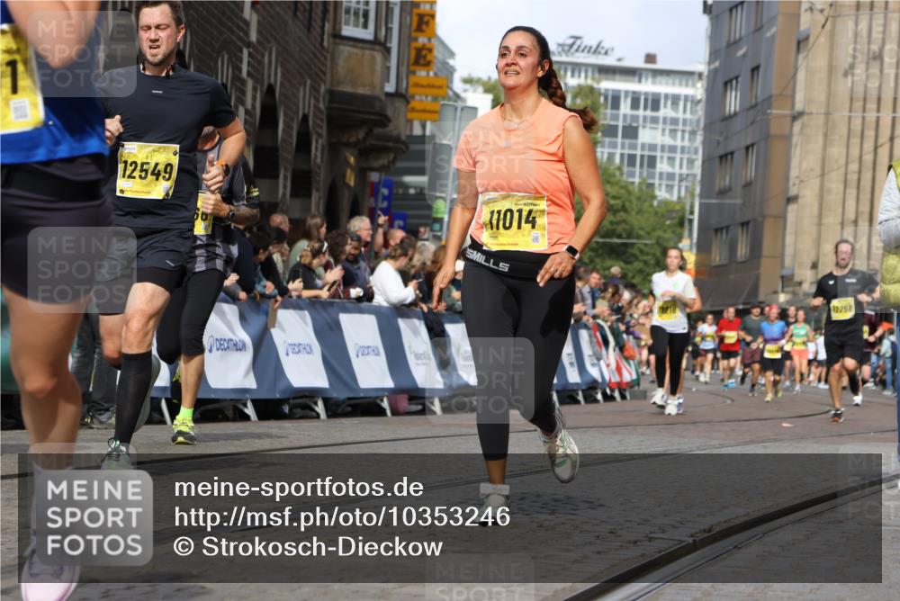 13.09.2026 - 21. swb-Marathon Bremen Strokosch-Dieckow http://msf.ph/oto/10353246 13.09.2026 10:55:24 Ziel 10555, 10646, 10901, 11001, 11620, 11631, 11860, 11889, 11908, 11976, 12201, 12313, 13592, 10203, 10256, 10297, 10379, 10529, 10788, 10881, 11377, 11414, 11557, 11748, 11862, 11941, 11975, 11977, 12030, 12150, 12348 meine-sportfotos.de