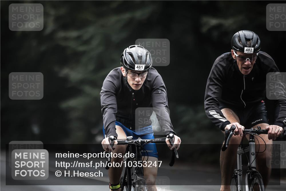 13.09.2026 - Stadtparktriathlon H.Heesch http://msf.ph/oto/10353247 13.09.2026 11:07:59 Radfahren 481, 482, 606, 622 meine-sportfotos.de