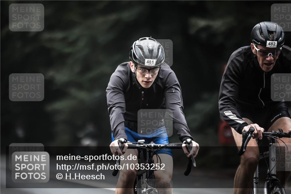 13.09.2026 - Stadtparktriathlon H.Heesch http://msf.ph/oto/10353252 13.09.2026 11:07:59 Radfahren 481, 482, 606, 622 meine-sportfotos.de