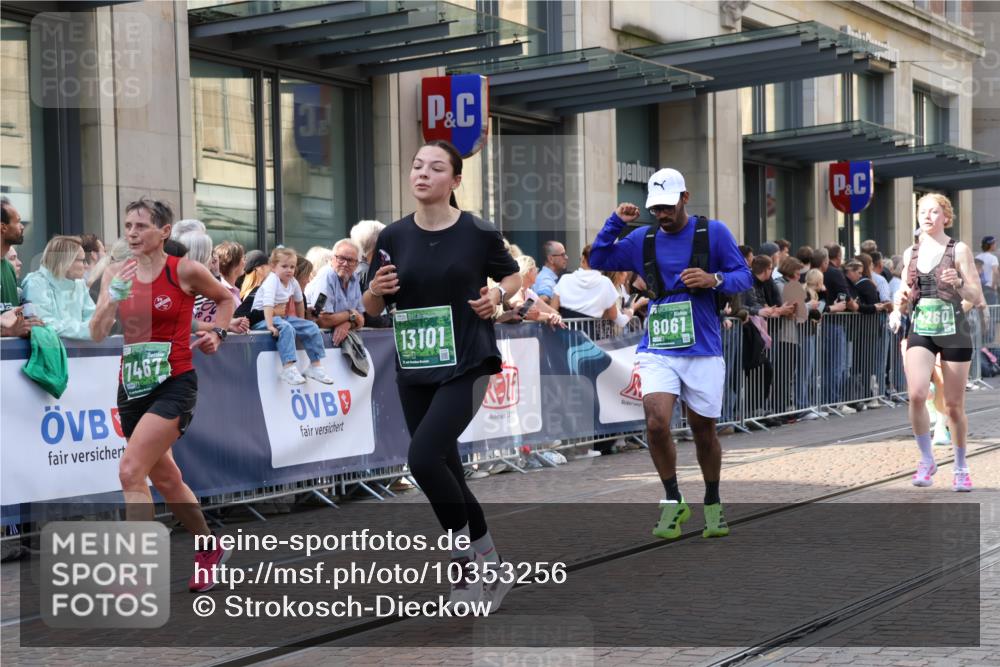 13.09.2026 - 21. swb-Marathon Bremen Strokosch-Dieckow http://msf.ph/oto/10353256 13.09.2026 13:32:56 Ziel 831, 1124, 2283, 2393, 2440, 2818, 2959, 2980, 3404, 3710, 4052, 4243, 4260, 4408, 4492, 4536, 4565, 4659, 5040, 5191, 5324, 5395, 5410, 5560, 5660, 5749, 5790, 5861, 5862, 5914, 5981, 6421, 6597, 6614, 6777, 6915, 6997, 7145, 7421, 7467, 7788, 7789, 7830, 8061, 8599, 8602, 9206, 9269, 9292, 9616, 9856, 13019, 13028, 13039, 13084, 13092, 13093, 13101, 13146, 891, 1437, 1532, 2611, 2638, 3167, 3354, 3404, 3773, 3895, 3902, 4194, 4233, 4323, 4862, 5009, 5090, 5398, 5581 meine-sportfotos.de