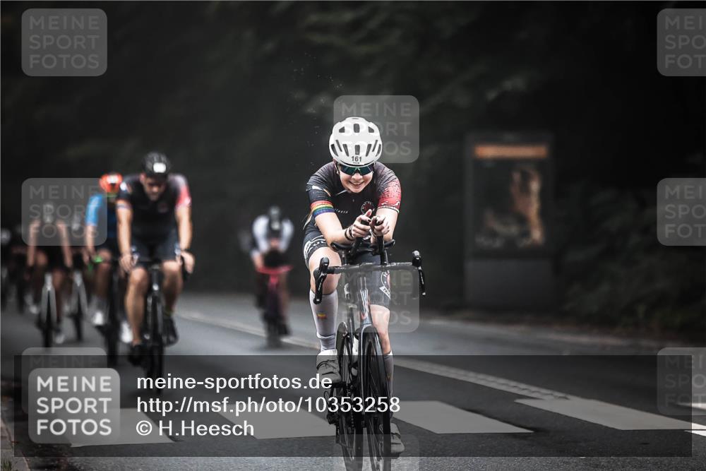 13.09.2026 - Stadtparktriathlon H.Heesch http://msf.ph/oto/10353258 13.09.2026 09:29:44 Radfahren 104, 117, 118, 128, 161, 188, 189, 201, 203 meine-sportfotos.de
