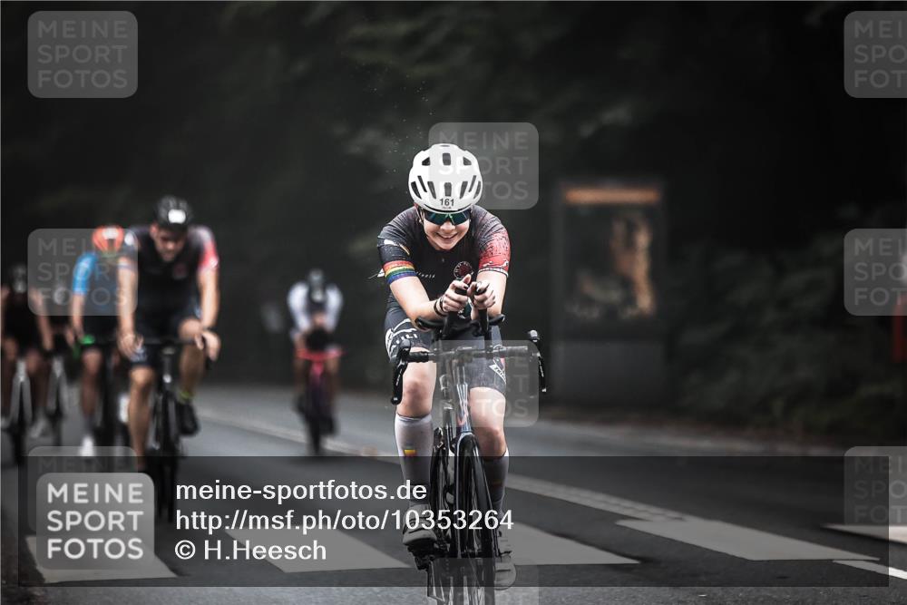 13.09.2026 - Stadtparktriathlon H.Heesch http://msf.ph/oto/10353264 13.09.2026 09:29:45 Radfahren 104, 117, 118, 128, 142, 161, 188, 189, 201, 203 meine-sportfotos.de