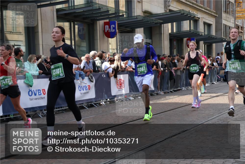 13.09.2026 - 21. swb-Marathon Bremen Strokosch-Dieckow http://msf.ph/oto/10353271 13.09.2026 13:32:56 Ziel 831, 1124, 2283, 2393, 2440, 2818, 2959, 2980, 3404, 3710, 4052, 4243, 4260, 4408, 4492, 4536, 4565, 4659, 5040, 5191, 5324, 5395, 5410, 5560, 5660, 5749, 5790, 5861, 5862, 5914, 5981, 6421, 6597, 6614, 6777, 6915, 6997, 7145, 7421, 7467, 7788, 7789, 7830, 8061, 8599, 8602, 9206, 9269, 9292, 9616, 9856, 13019, 13028, 13039, 13084, 13092, 13093, 13101, 13146, 891, 1437, 1532, 2611, 2638, 3167, 3354, 3404, 3773, 3895, 3902, 4194, 4233, 4323, 4862, 5009, 5090, 5398, 5581 meine-sportfotos.de