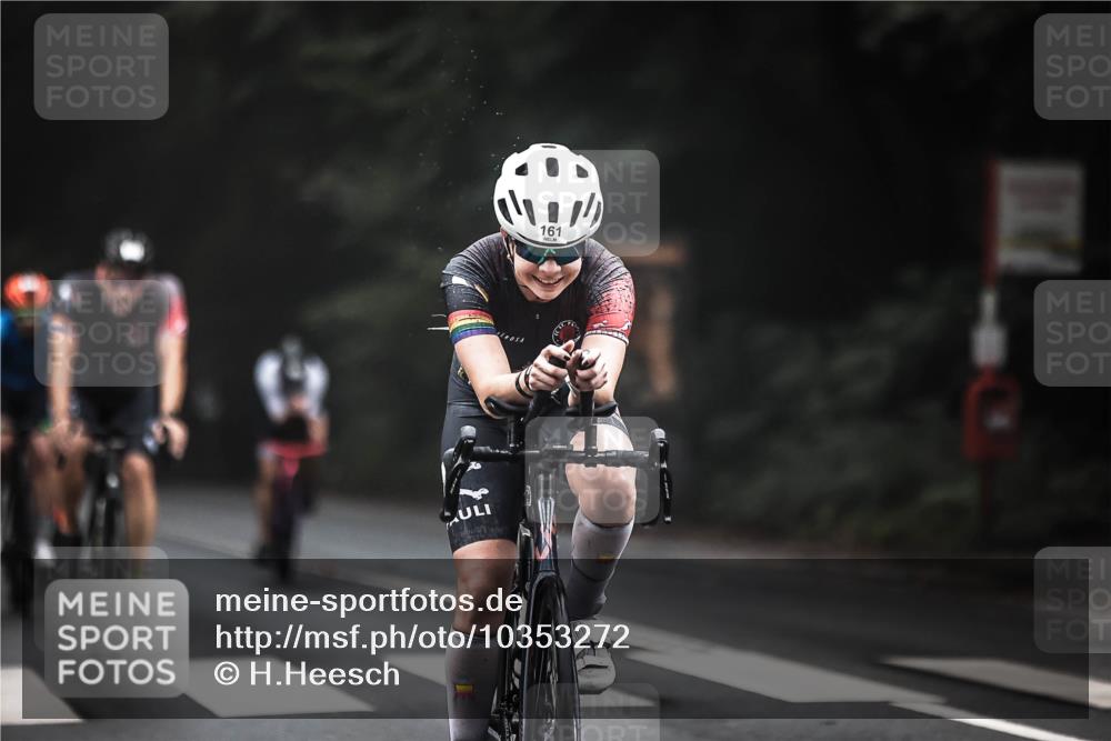 13.09.2026 - Stadtparktriathlon H.Heesch http://msf.ph/oto/10353272 13.09.2026 09:29:45 Radfahren 104, 117, 118, 128, 142, 161, 188, 189, 201, 203 meine-sportfotos.de