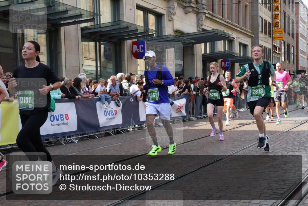 13.09.2026 - 21. swb-Marathon Bremen Strokosch-Dieckow http://msf.ph/oto/10353288 13.09.2026 13:32:56 Ziel 831, 1124, 2283, 2393, 2440, 2818, 2959, 2980, 3404, 3710, 4052, 4243, 4260, 4408, 4492, 4536, 4565, 4659, 5040, 5191, 5324, 5395, 5410, 5560, 5660, 5749, 5790, 5861, 5862, 5914, 5981, 6421, 6597, 6614, 6777, 6915, 6997, 7145, 7421, 7467, 7788, 7789, 7830, 8061, 8599, 8602, 9206, 9269, 9292, 9616, 9856, 13019, 13028, 13039, 13084, 13092, 13093, 13101, 13146, 891, 1437, 1532, 2611, 2638, 3167, 3354, 3404, 3773, 3895, 3902, 4194, 4233, 4323, 4862, 5009, 5090, 5398, 5581 meine-sportfotos.de