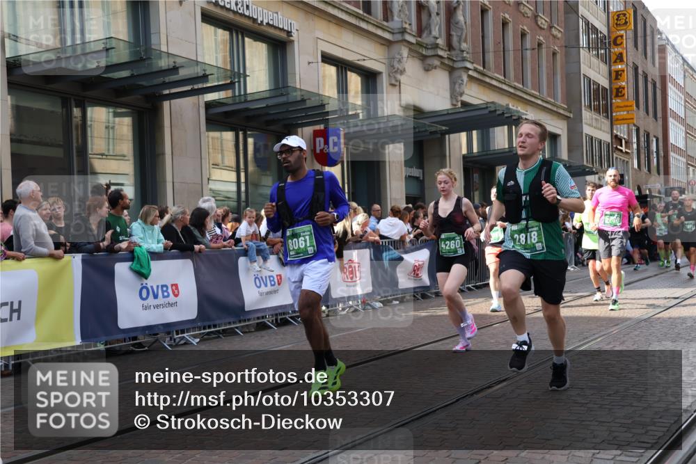13.09.2026 - 21. swb-Marathon Bremen Strokosch-Dieckow http://msf.ph/oto/10353307 13.09.2026 13:32:56 Ziel 831, 1124, 2283, 2393, 2440, 2818, 2959, 2980, 3404, 3710, 4052, 4243, 4260, 4408, 4492, 4536, 4565, 4659, 5040, 5191, 5324, 5395, 5410, 5560, 5660, 5749, 5790, 5861, 5862, 5914, 5981, 6421, 6597, 6614, 6777, 6915, 6997, 7145, 7421, 7467, 7788, 7789, 7830, 8061, 8599, 8602, 9206, 9269, 9292, 9616, 9856, 13019, 13028, 13039, 13084, 13092, 13093, 13101, 13146, 891, 1437, 1532, 2611, 2638, 3167, 3354, 3404, 3773, 3895, 3902, 4194, 4233, 4323, 4862, 5009, 5090, 5398, 5581 meine-sportfotos.de