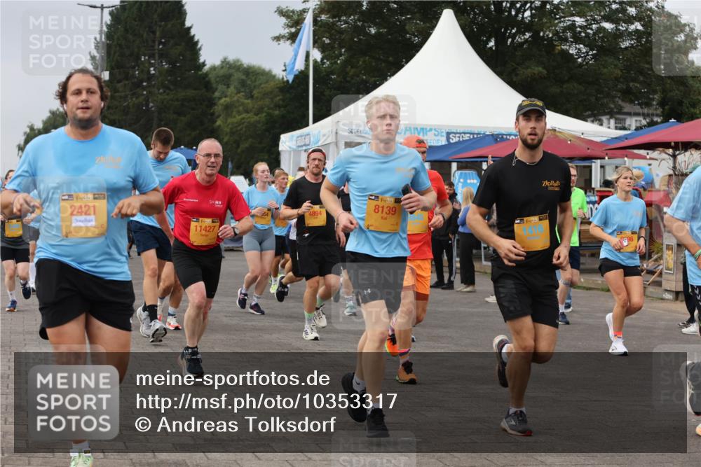 13.09.2026 - Kiel Lauf Andreas Tolksdorf http://msf.ph/oto/10353317 13.09.2026 09:57:03 Kiellinie 39, 2421, 11427, 4894, 39, 8139 meine-sportfotos.de