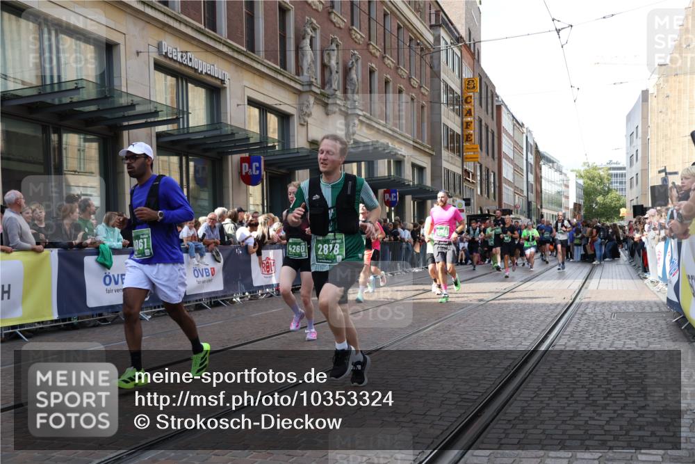 13.09.2026 - 21. swb-Marathon Bremen Strokosch-Dieckow http://msf.ph/oto/10353324 13.09.2026 13:32:57 Ziel 831, 1124, 2283, 2393, 2440, 2818, 2959, 2980, 3710, 4052, 4243, 4260, 4408, 4492, 4536, 4543, 4565, 4659, 5040, 5191, 5324, 5395, 5410, 5560, 5660, 5749, 5790, 5861, 5862, 5914, 5981, 6421, 6597, 6614, 6777, 6915, 6997, 7145, 7421, 7467, 7788, 7789, 7830, 8061, 8599, 8602, 9206, 9269, 9292, 9616, 9856, 13019, 13028, 13084, 13092, 13093, 13101, 891, 1437, 1532, 2611, 2638, 3167, 3404, 3773, 3895, 3902, 4194, 4233, 4323, 4862, 5009, 5090, 5398, 5581 meine-sportfotos.de