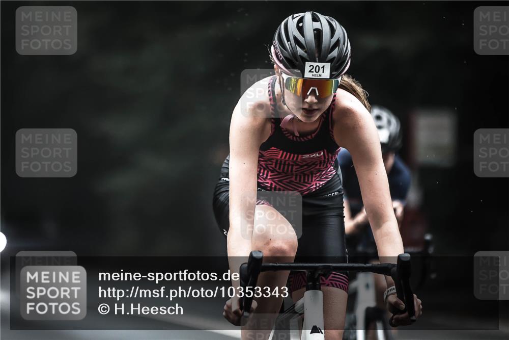 13.09.2026 - Stadtparktriathlon H.Heesch http://msf.ph/oto/10353343 13.09.2026 09:29:48 Radfahren 104, 117, 118, 128, 142, 147, 161, 188, 201, 203 meine-sportfotos.de