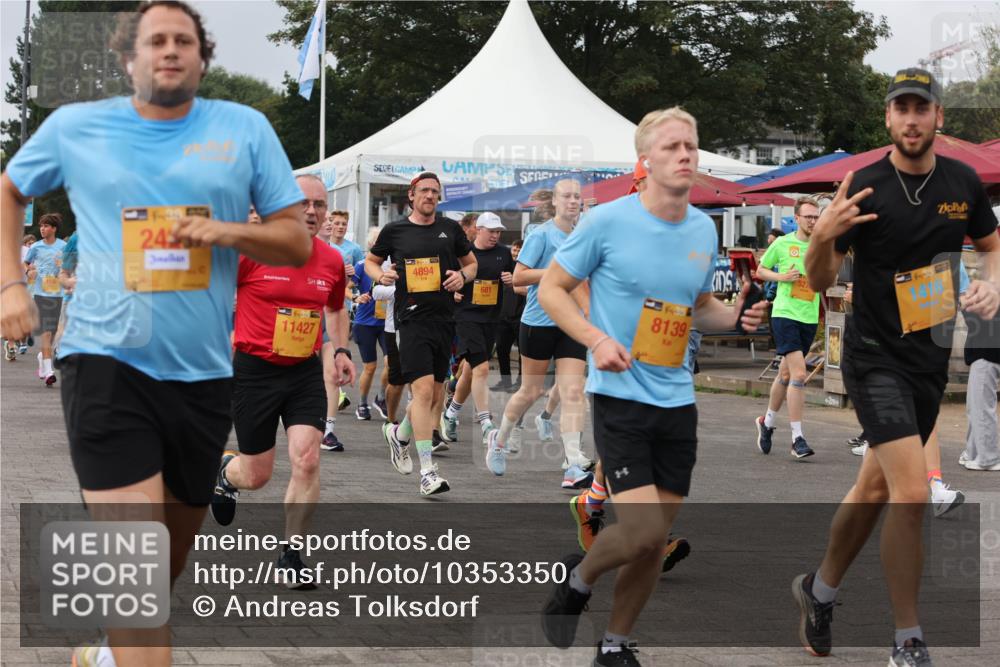 13.09.2026 - Kiel Lauf Andreas Tolksdorf http://msf.ph/oto/10353350 13.09.2026 09:57:04 Kiellinie 245, 4894, 39, 11427, 681, 1, 39, 8139, 527 meine-sportfotos.de