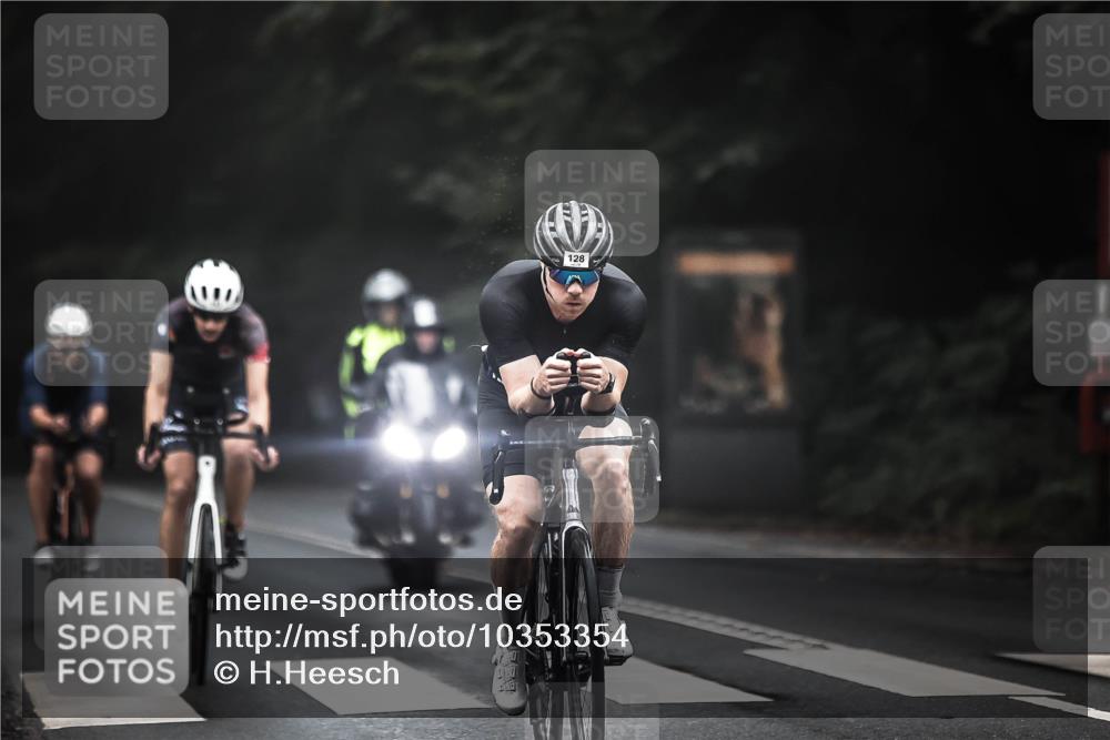 13.09.2026 - Stadtparktriathlon H.Heesch http://msf.ph/oto/10353354 13.09.2026 09:29:50 Radfahren 104, 117, 118, 128, 142, 147, 161, 188, 201, 203 meine-sportfotos.de