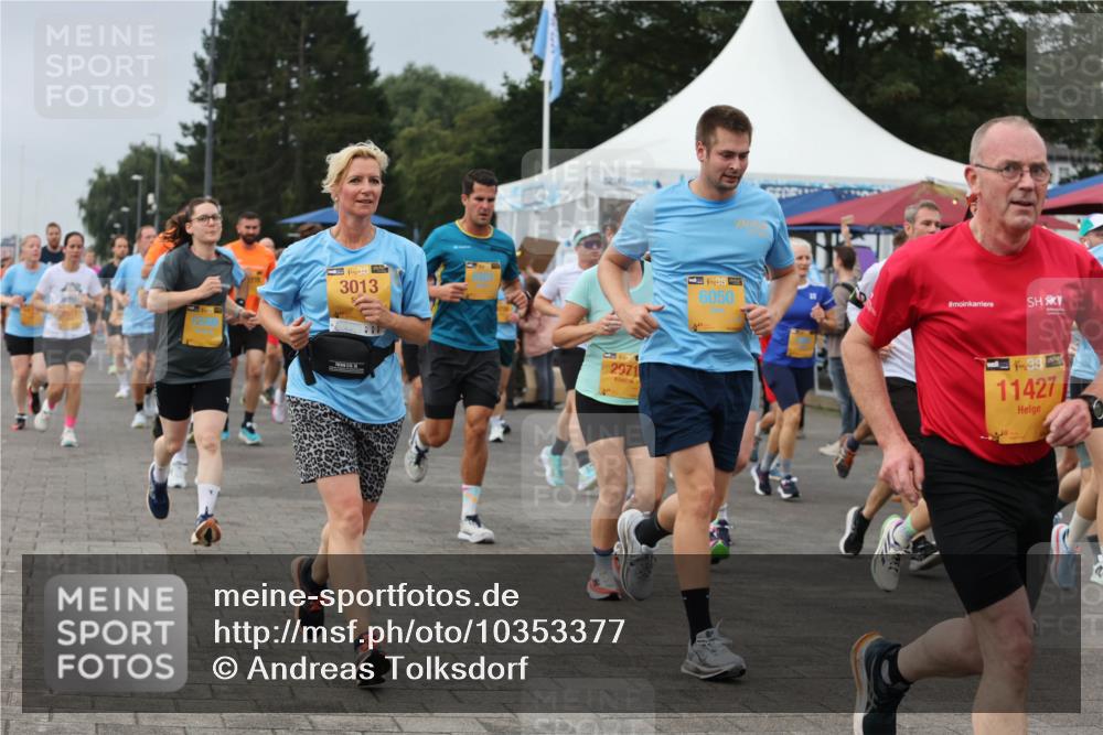 13.09.2026 - Kiel Lauf Andreas Tolksdorf http://msf.ph/oto/10353377 13.09.2026 09:57:05 Kiellinie 38, 3013, 2971, 38, 6050, 438, 11427 meine-sportfotos.de