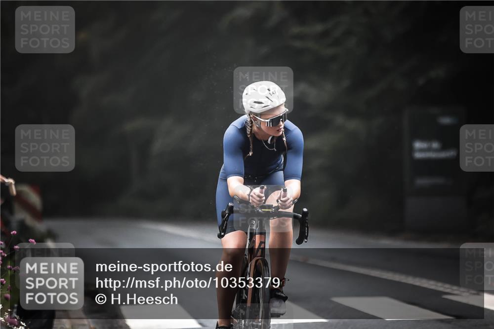 13.09.2026 - Stadtparktriathlon H.Heesch http://msf.ph/oto/10353379 13.09.2026 09:29:52 Radfahren 104, 117, 118, 128, 142, 147, 188, 201, 203 meine-sportfotos.de