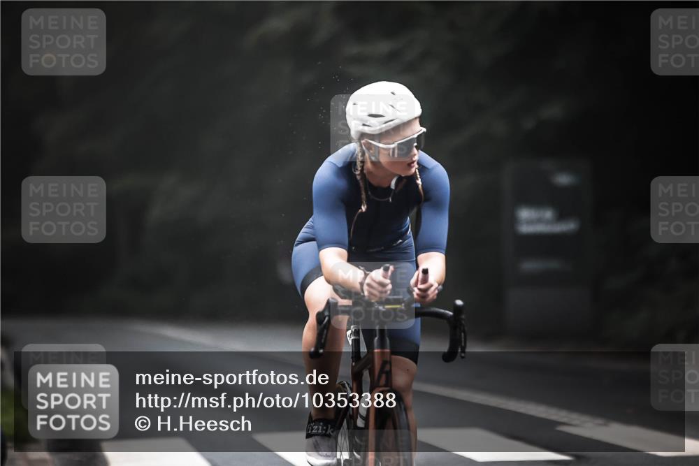 13.09.2026 - Stadtparktriathlon H.Heesch http://msf.ph/oto/10353388 13.09.2026 09:29:52 Radfahren 104, 117, 118, 128, 142, 147, 188, 201, 203 meine-sportfotos.de
