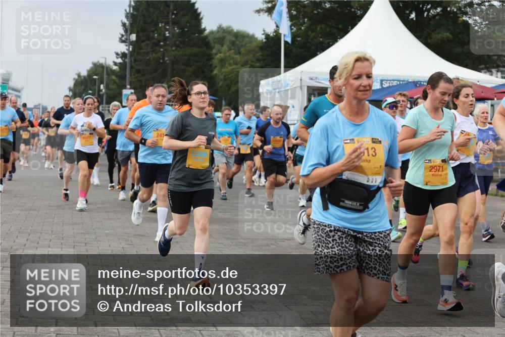 13.09.2026 - Kiel Lauf Andreas Tolksdorf http://msf.ph/oto/10353397 13.09.2026 09:57:05 Kiellinie 241, 10060, 8977, 38, 13, 2971 meine-sportfotos.de