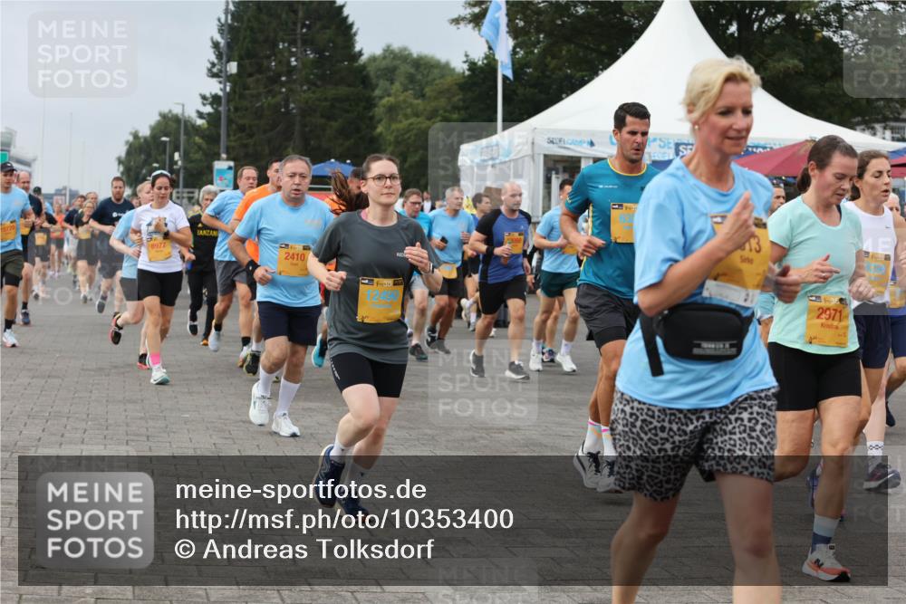 13.09.2026 - Kiel Lauf Andreas Tolksdorf http://msf.ph/oto/10353400 13.09.2026 09:57:06 Kiellinie 10720, 8977, 39, 2410, 38, 0050, 3, 2971 meine-sportfotos.de