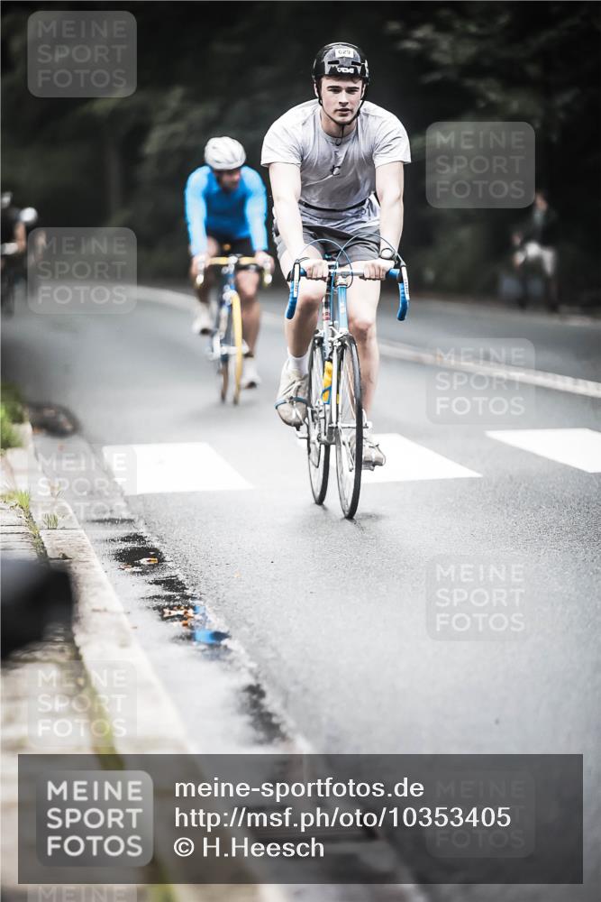 13.09.2026 - Stadtparktriathlon H.Heesch http://msf.ph/oto/10353405 13.09.2026 11:08:19 Radfahren 472, 479, 484, 566, 573, 629 meine-sportfotos.de