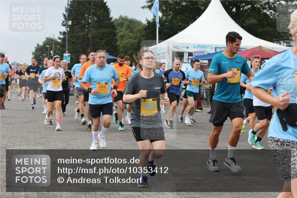 13.09.2026 - Kiel Lauf Andreas Tolksdorf http://msf.ph/oto/10353412 13.09.2026 09:57:06 Kiellinie 8977, 38, 2410, 2778, 38, 2490, 10050, 4726 meine-sportfotos.de