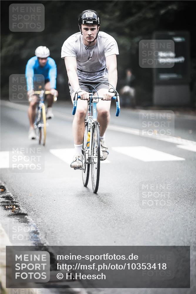 13.09.2026 - Stadtparktriathlon H.Heesch http://msf.ph/oto/10353418 13.09.2026 11:08:19 Radfahren 472, 479, 484, 566, 573, 629 meine-sportfotos.de