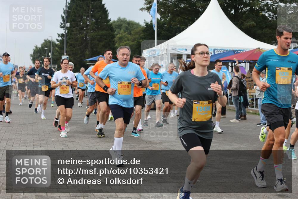 13.09.2026 - Kiel Lauf Andreas Tolksdorf http://msf.ph/oto/10353421 13.09.2026 09:57:06 Kiellinie 10720, 7925, 8977, 39, 2410, 1931, 4, 38, 38, 6301 meine-sportfotos.de