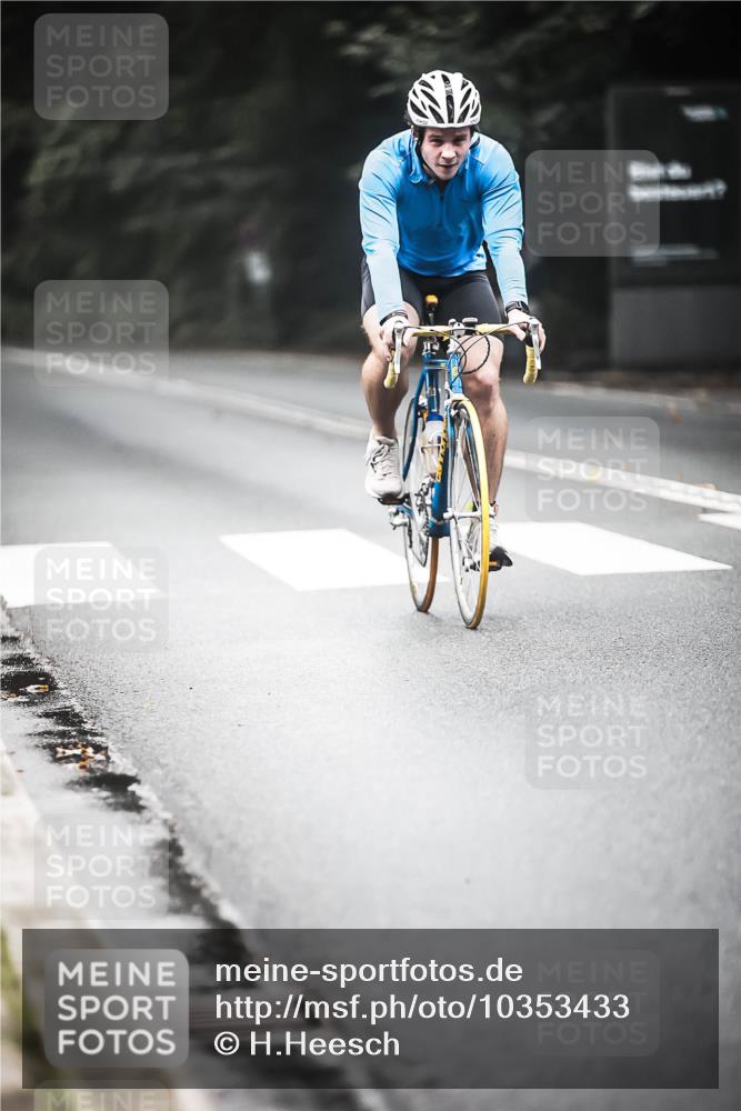 13.09.2026 - Stadtparktriathlon H.Heesch http://msf.ph/oto/10353433 13.09.2026 11:08:20 Radfahren 472, 479, 484, 626, 629 meine-sportfotos.de