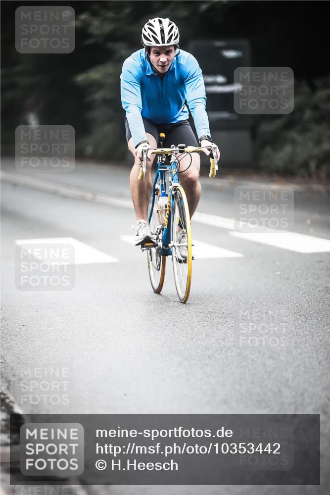 13.09.2026 - Stadtparktriathlon H.Heesch http://msf.ph/oto/10353442 13.09.2026 11:08:20 Radfahren 472, 479, 484, 626, 629 meine-sportfotos.de