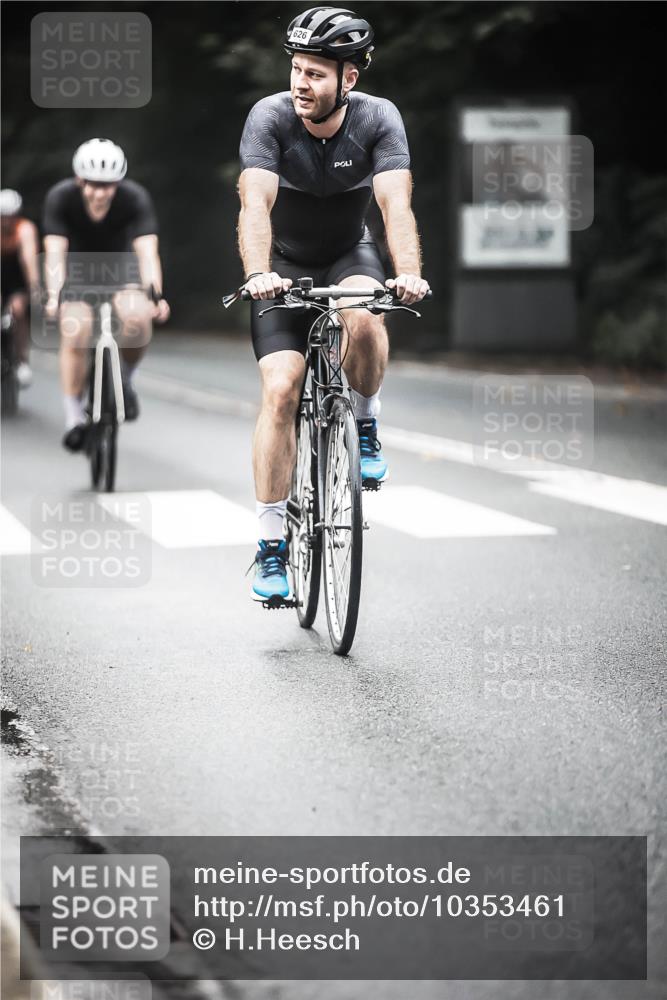 13.09.2026 - Stadtparktriathlon H.Heesch http://msf.ph/oto/10353461 13.09.2026 11:08:26 Radfahren 484, 569, 579, 626, 662, 663 meine-sportfotos.de