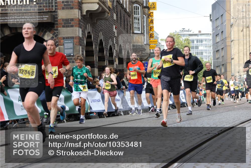 13.09.2026 - 21. swb-Marathon Bremen Strokosch-Dieckow http://msf.ph/oto/10353481 13.09.2026 10:55:42 Ziel 10256, 10725, 11014, 11414, 11466, 11631, 11910, 11941, 11977, 12201, 12218, 12258, 12348, 12549, 10243, 10374, 10690, 10703, 10952, 11972, 12108, 12143, 12484 meine-sportfotos.de