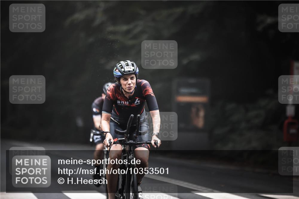 13.09.2026 - Stadtparktriathlon H.Heesch http://msf.ph/oto/10353501 13.09.2026 09:30:18 Radfahren 120, 165, 176 meine-sportfotos.de