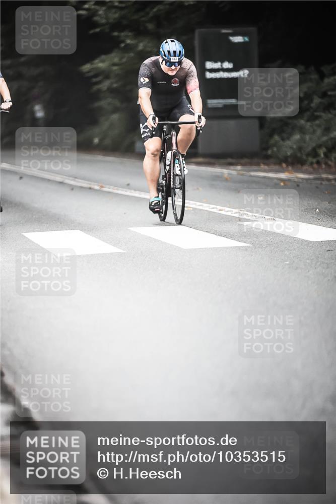 13.09.2026 - Stadtparktriathlon H.Heesch http://msf.ph/oto/10353515 13.09.2026 11:08:35 Radfahren 562, 569, 601, 662, 663, 684, 697 meine-sportfotos.de
