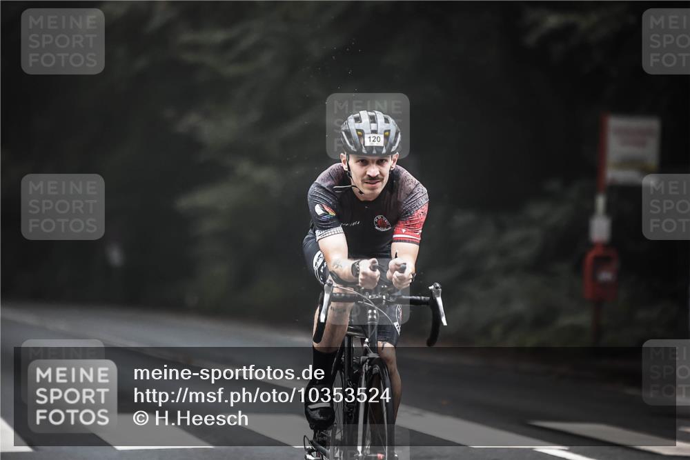 13.09.2026 - Stadtparktriathlon H.Heesch http://msf.ph/oto/10353524 13.09.2026 09:30:19 Radfahren 120, 165, 176 meine-sportfotos.de