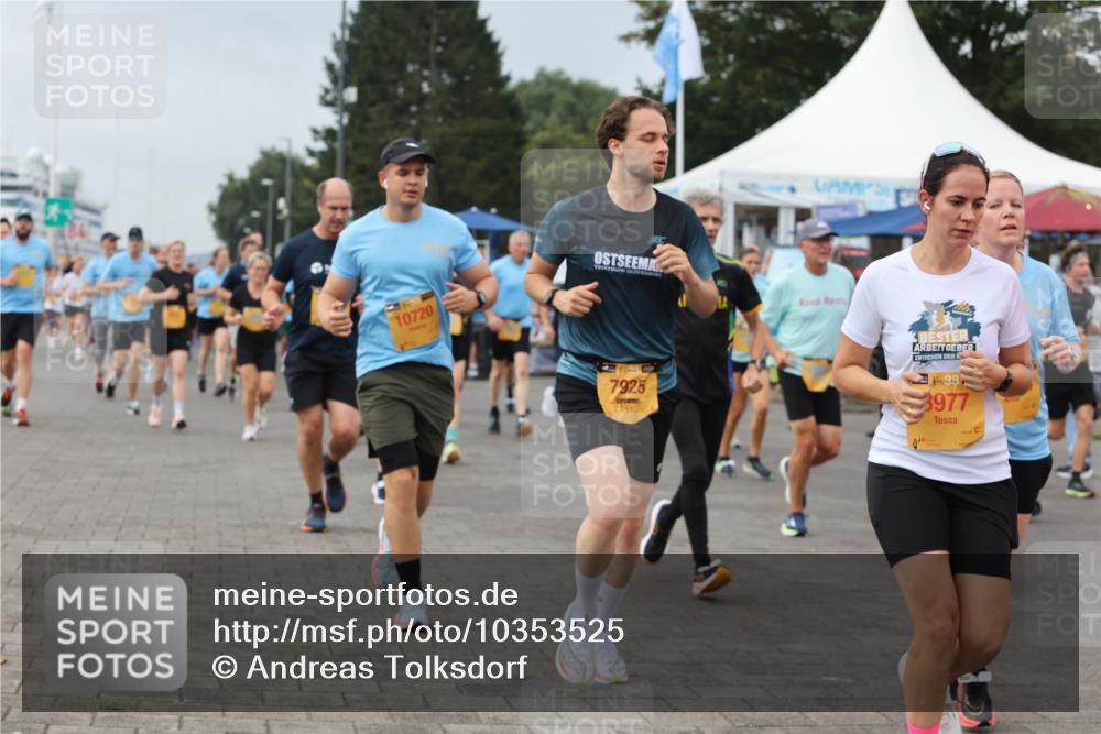 13.09.2026 - Kiel Lauf Andreas Tolksdorf http://msf.ph/oto/10353525 13.09.2026 09:57:09 Kiellinie 10720, 7925, 38, 3977 meine-sportfotos.de