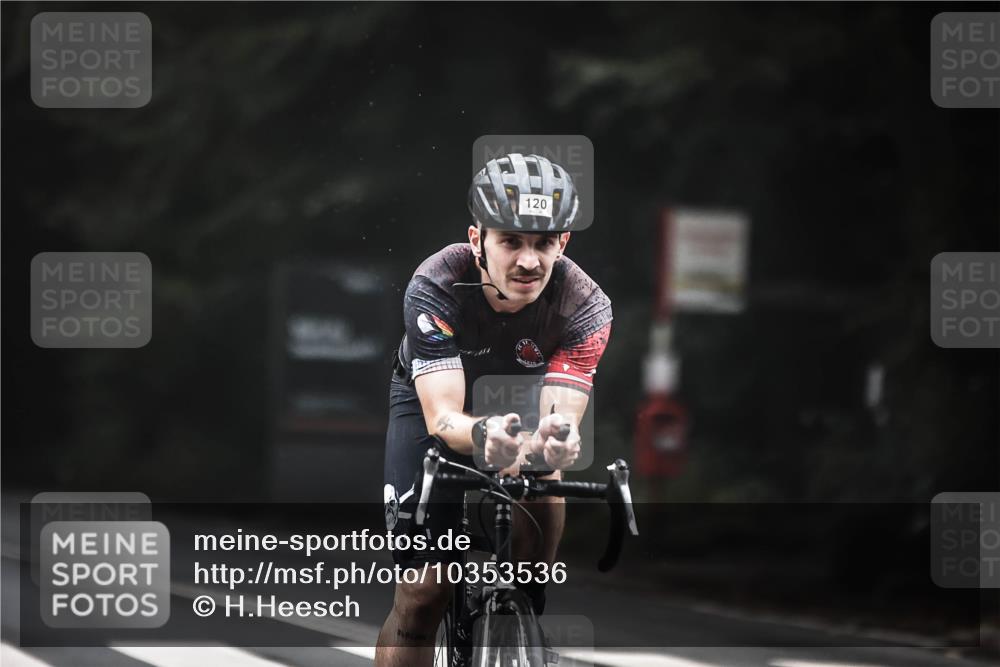13.09.2026 - Stadtparktriathlon H.Heesch http://msf.ph/oto/10353536 13.09.2026 09:30:19 Radfahren 120, 165, 176 meine-sportfotos.de