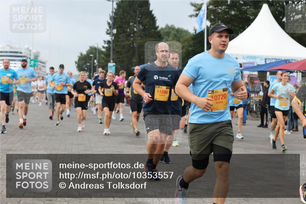 13.09.2026 - Kiel Lauf Andreas Tolksdorf http://msf.ph/oto/10353557 13.09.2026 09:57:10 Kiellinie 11598, 10720 meine-sportfotos.de