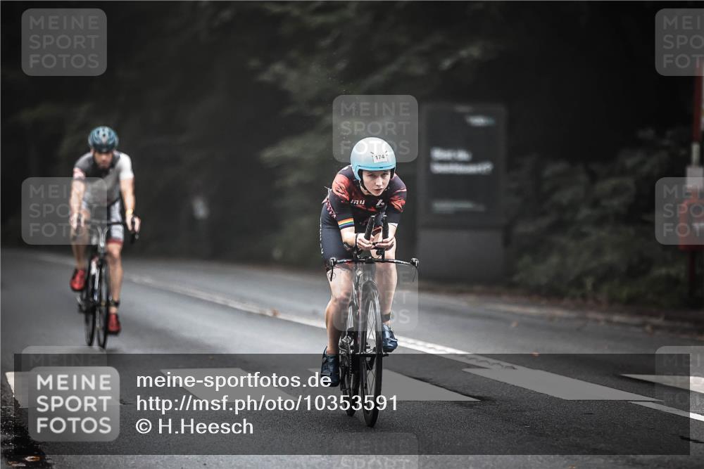 13.09.2026 - Stadtparktriathlon H.Heesch http://msf.ph/oto/10353591 13.09.2026 09:30:37 Radfahren 97, 174 meine-sportfotos.de