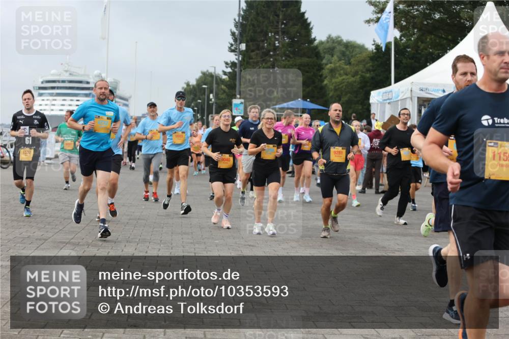 13.09.2026 - Kiel Lauf Andreas Tolksdorf http://msf.ph/oto/10353593 13.09.2026 09:57:11 Kiellinie 1532, 1603, 9040, 9281, 1155 meine-sportfotos.de