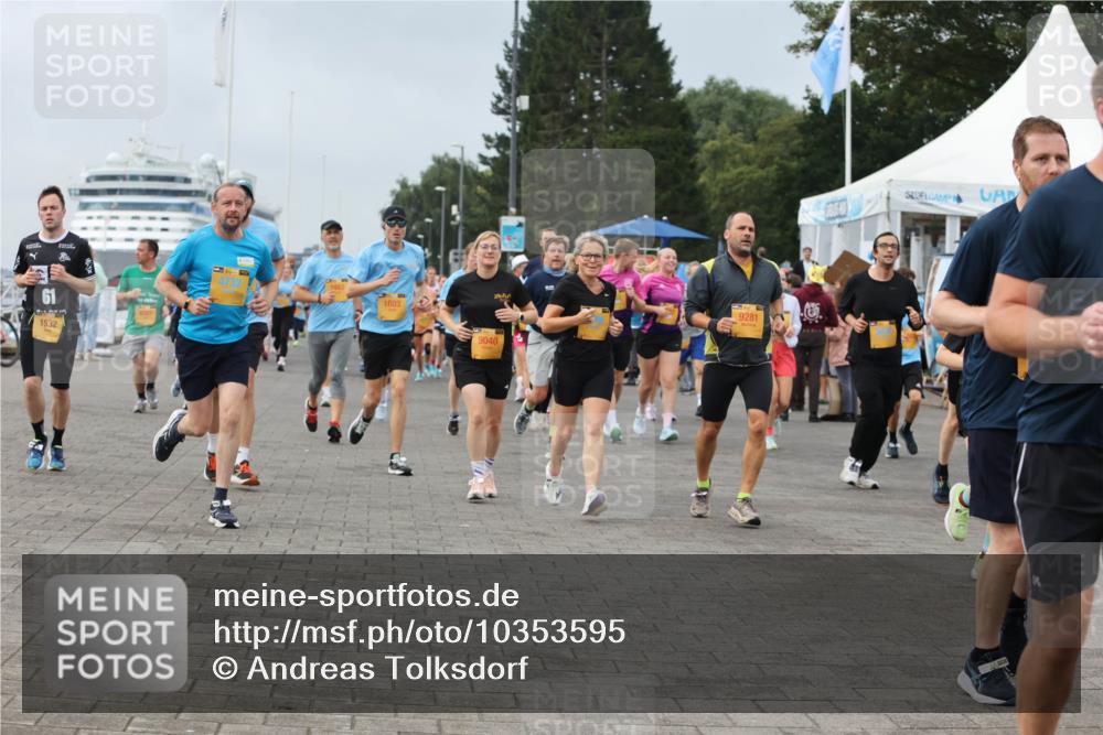 13.09.2026 - Kiel Lauf Andreas Tolksdorf http://msf.ph/oto/10353595 13.09.2026 09:57:11 Kiellinie 4732, 61, 1532, 1603, 9281, 9040 meine-sportfotos.de