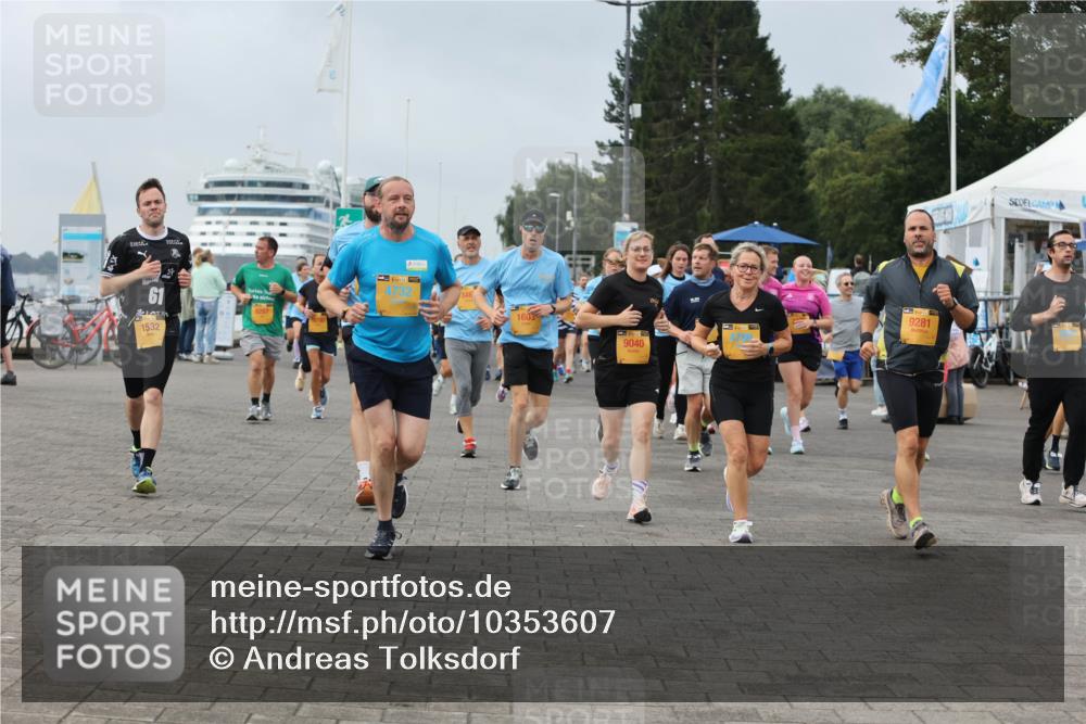 13.09.2026 - Kiel Lauf Andreas Tolksdorf http://msf.ph/oto/10353607 13.09.2026 09:57:12 Kiellinie 61, 1532, 4732, 1603, 9040, 9281 meine-sportfotos.de