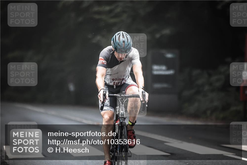 13.09.2026 - Stadtparktriathlon H.Heesch http://msf.ph/oto/10353616 13.09.2026 09:30:38 Radfahren 97, 174 meine-sportfotos.de