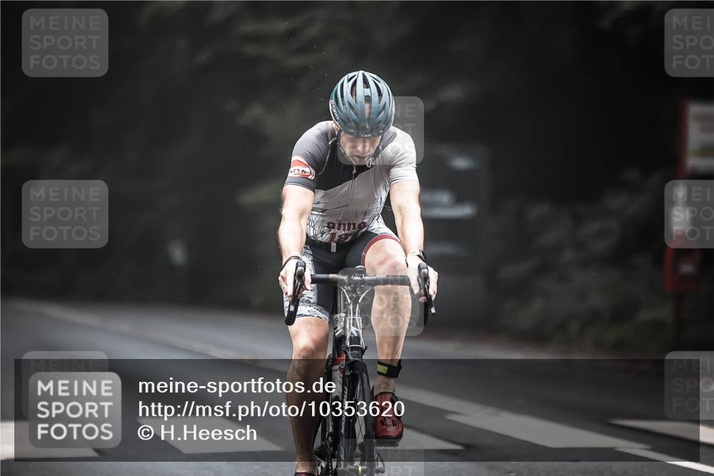 13.09.2026 - Stadtparktriathlon H.Heesch http://msf.ph/oto/10353620 13.09.2026 09:30:38 Radfahren 97, 174 meine-sportfotos.de